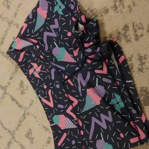 Feed me or fight me retro shortie